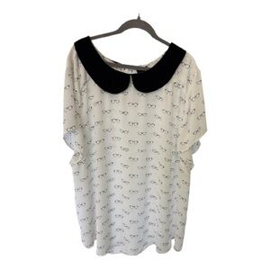 Torrid Size 5 Black & White Glasses Print Peter Pan Collar Blouse